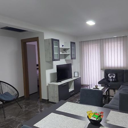 Malm Travnik Appartement Buitenkant foto