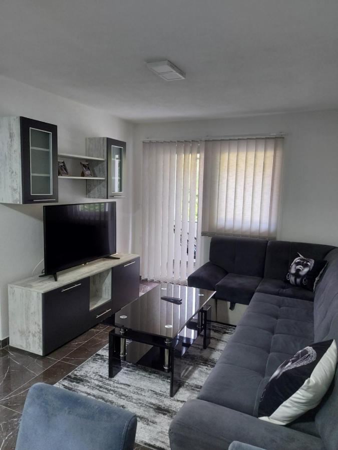 Malm Travnik Appartement Buitenkant foto