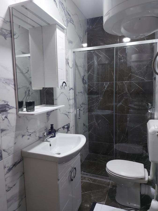 Malm Travnik Appartement Buitenkant foto
