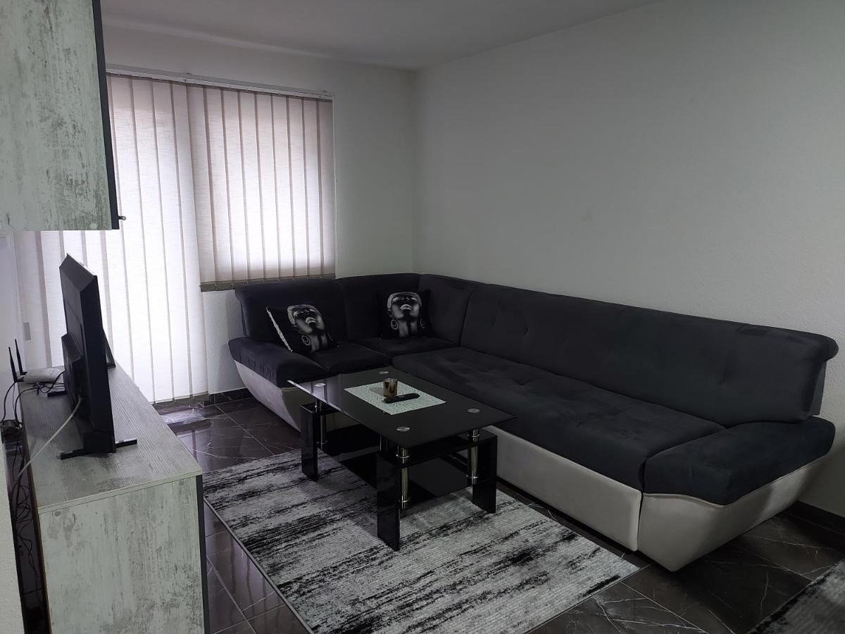 Malm Travnik Appartement Buitenkant foto