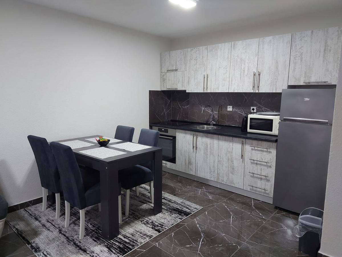 Malm Travnik Appartement Buitenkant foto