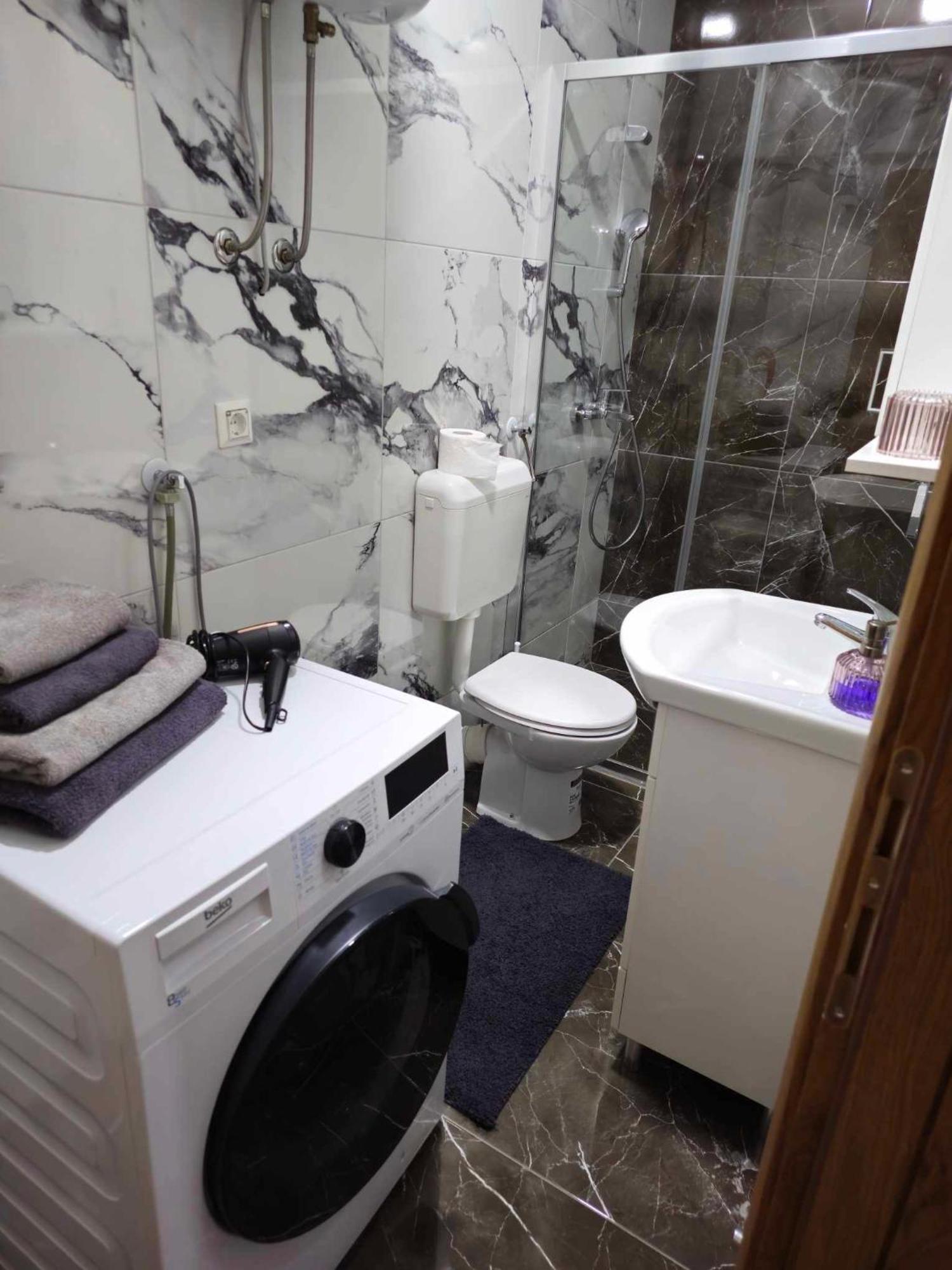 Malm Travnik Appartement Buitenkant foto