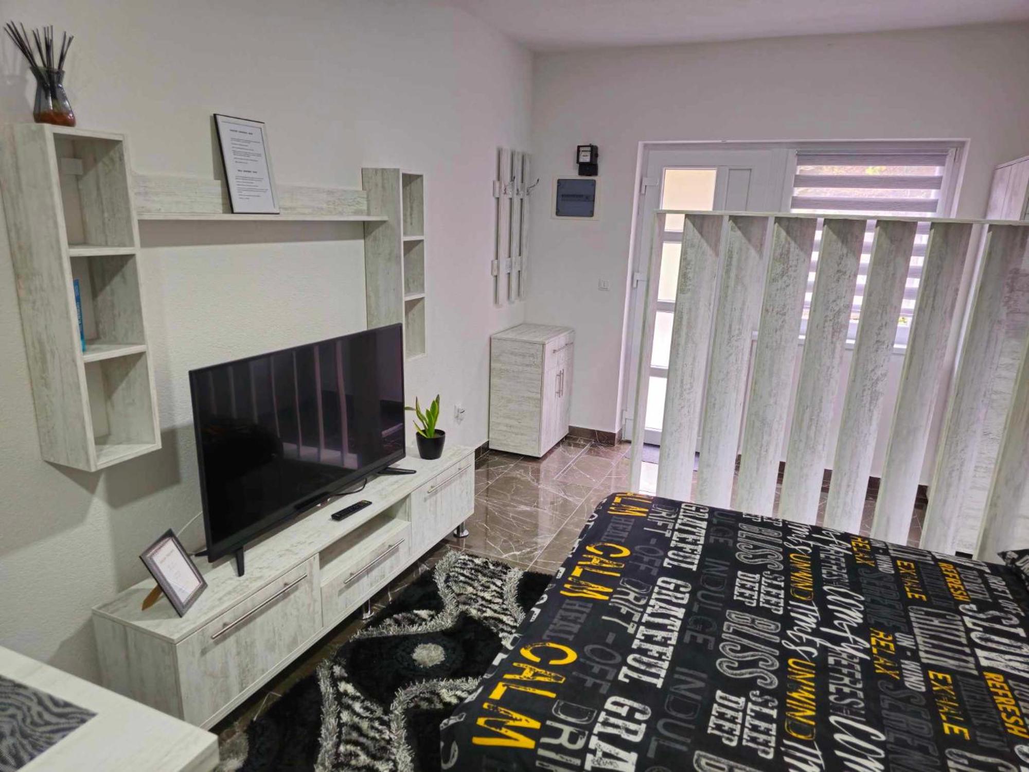 Malm Travnik Appartement Buitenkant foto