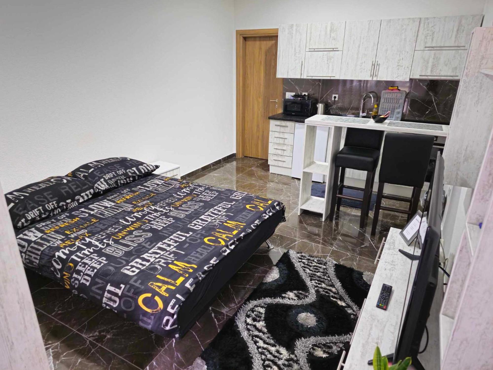 Malm Travnik Appartement Buitenkant foto