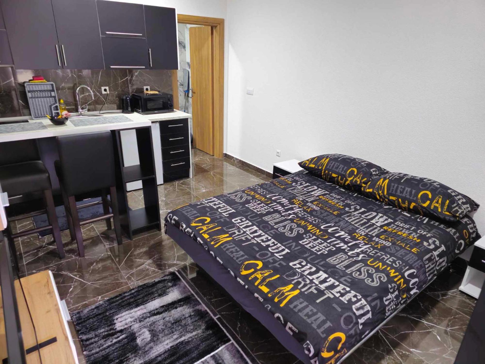 Malm Travnik Appartement Buitenkant foto