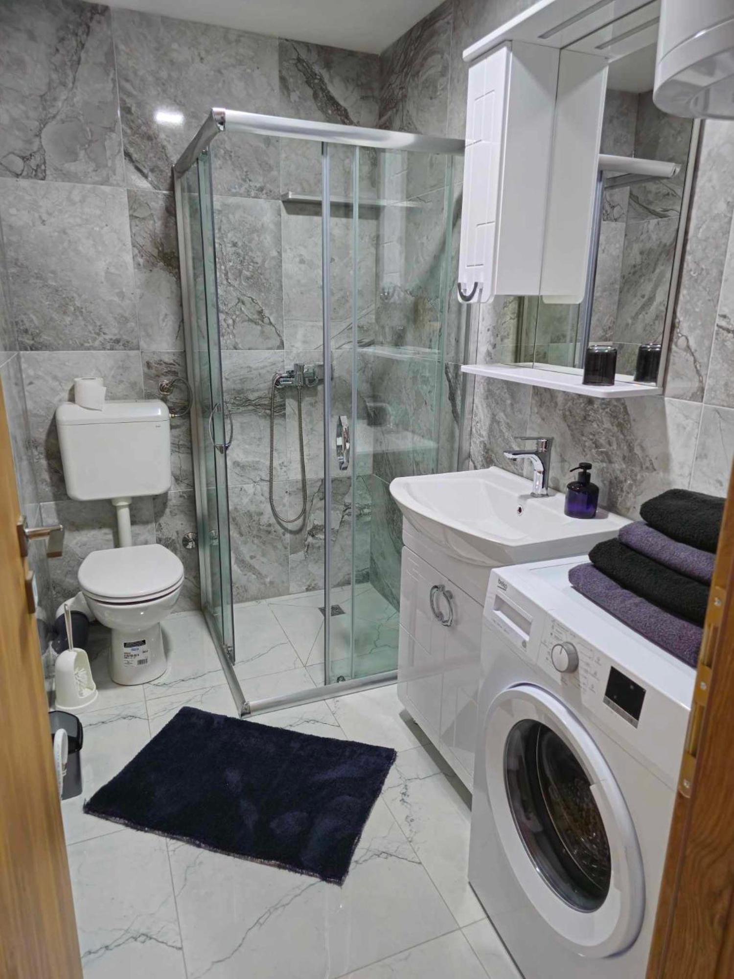 Malm Travnik Appartement Buitenkant foto